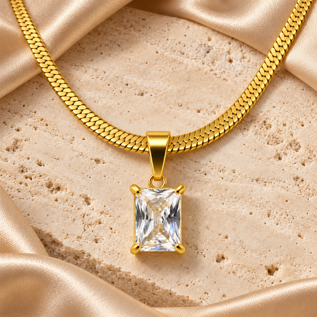 Elara Radiance Gold Necklace