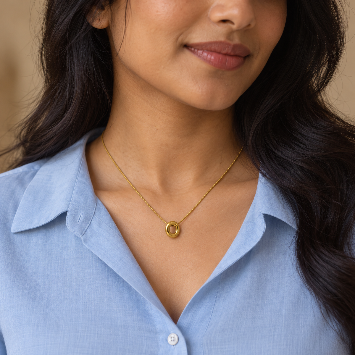 Oriana Golden Loop Necklace