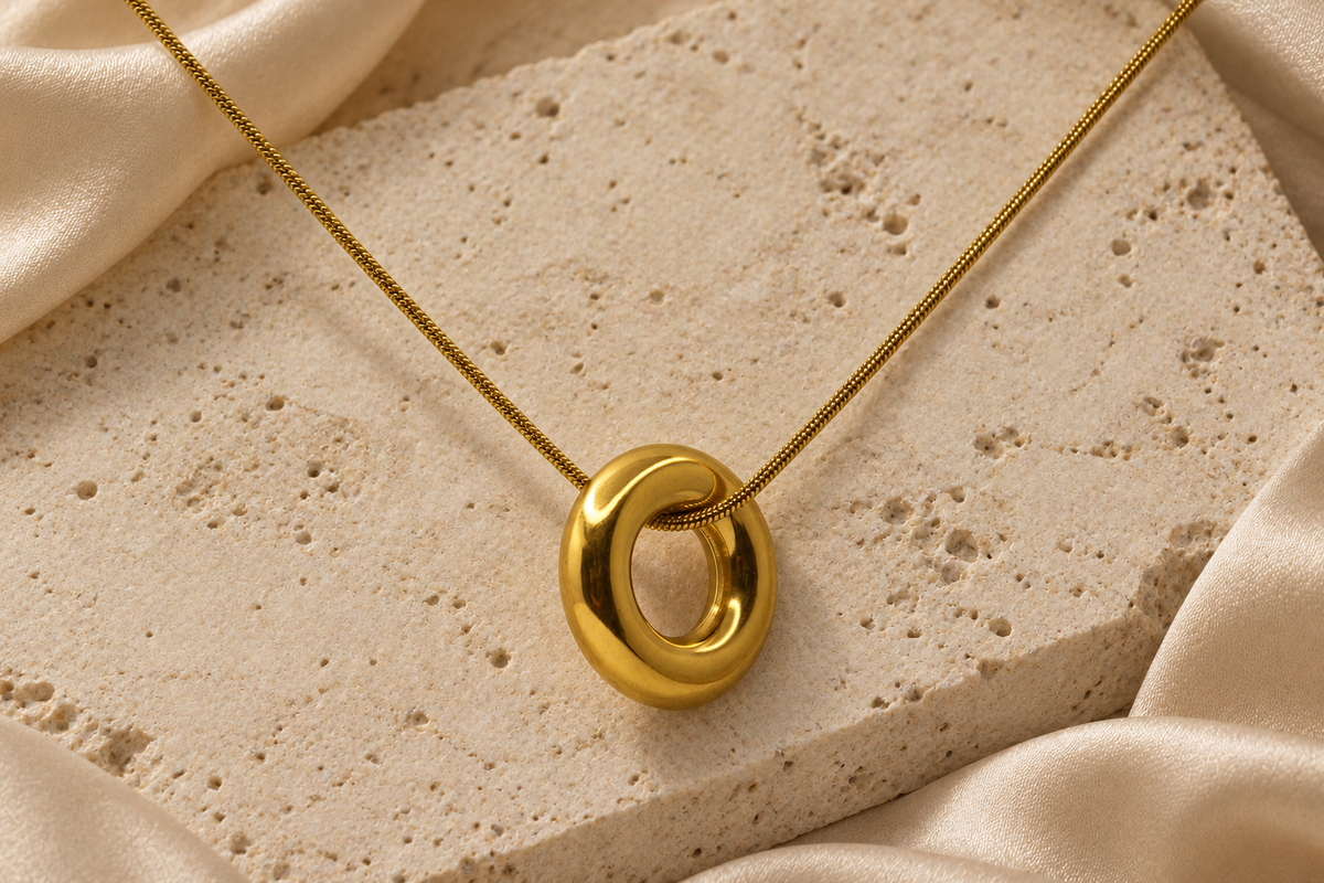Oriana Golden Loop Necklace