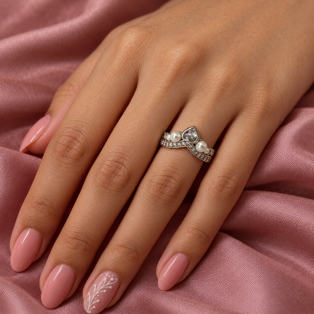 Serena Pearlheart Silver Ring