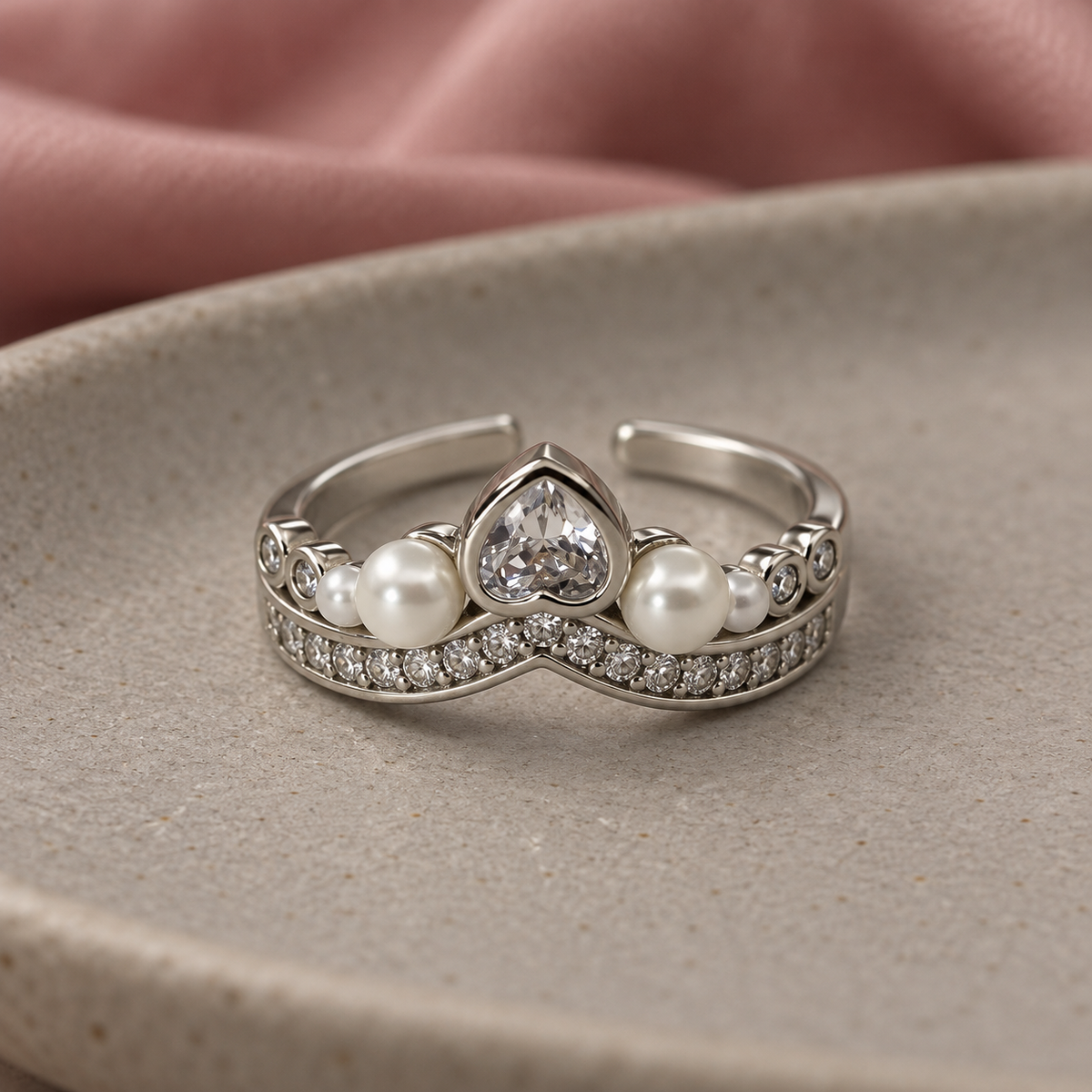 Serena Pearlheart Silver Ring