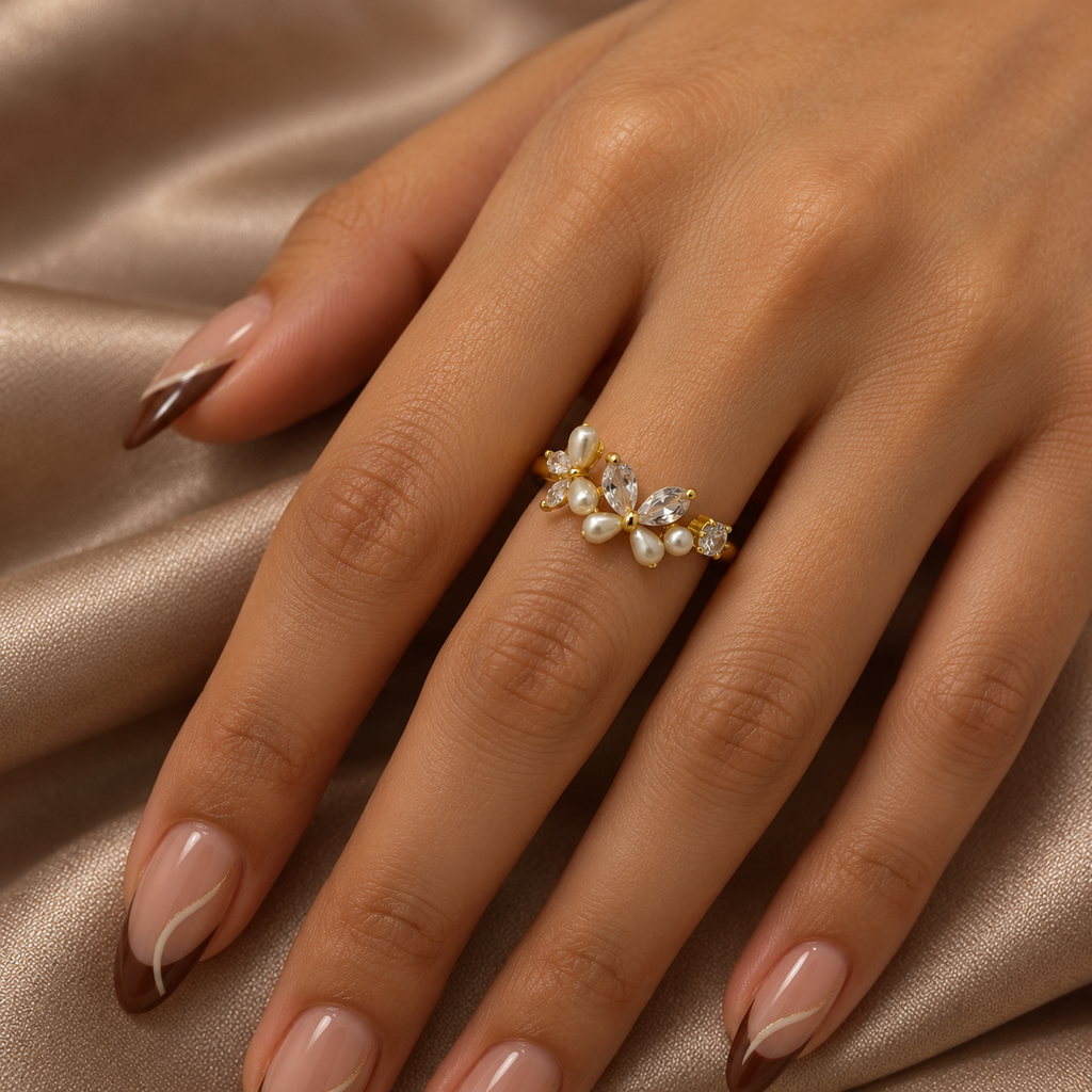 Mirelle Pearlwing Gold Ring