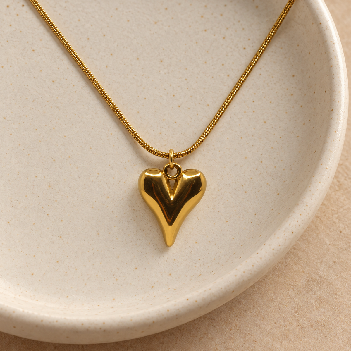 Vivia Golden Love Necklace