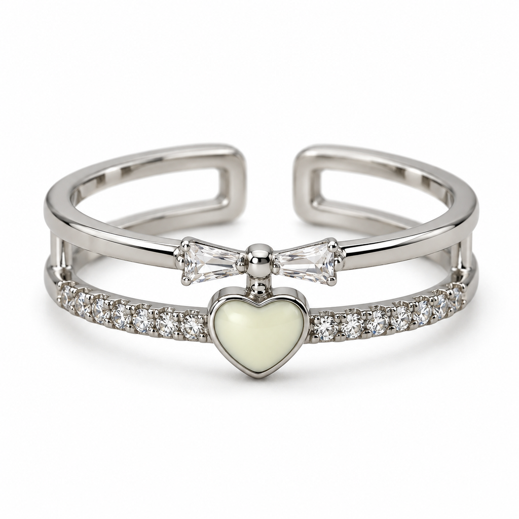 Carys Heartbow Silver Ring